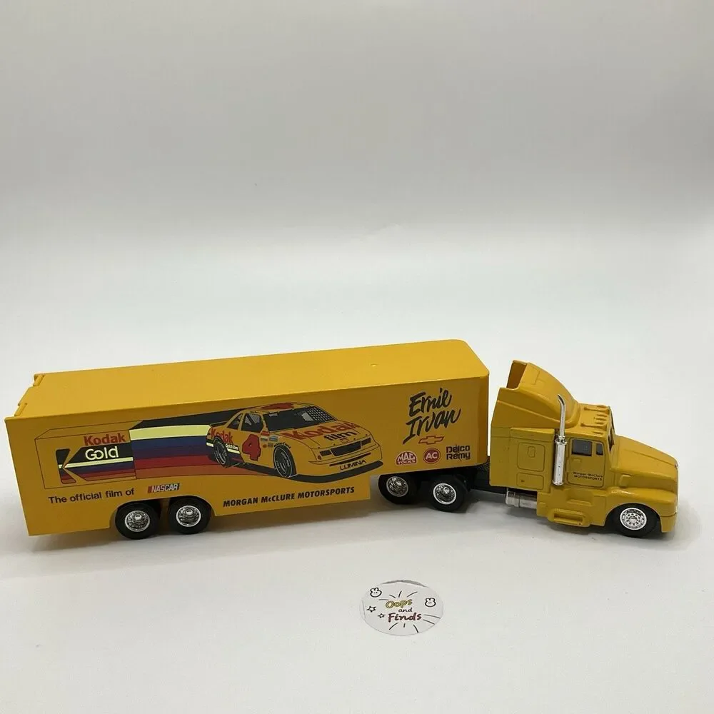 1991 Racing Champions Ernie Irvan Kodak Gold NASCAR 1:64 Transporter w/Card
